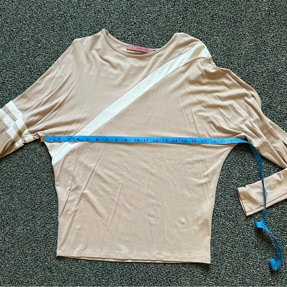 Tan & White Stripe Bag Wing Statement Sleeve Long-Sleeve Modest T-Shirt Top Sz S - Picture 14 of 16